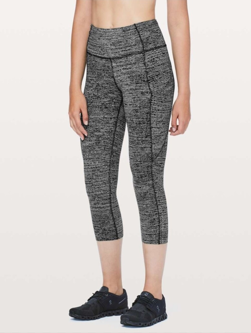 Lululemon Fast & Free Crop II *Nulux Size 4